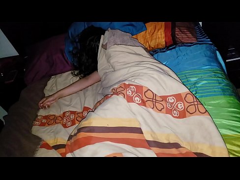 ❤️ Stepson rimprovera a so ghjovana matrigna mentre dorme. ️ Video cazzo à porn co.xlxxporno.ru ️❤
